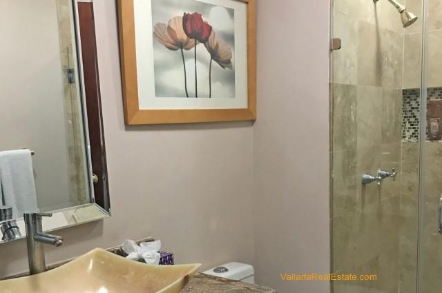 2207-bathroom