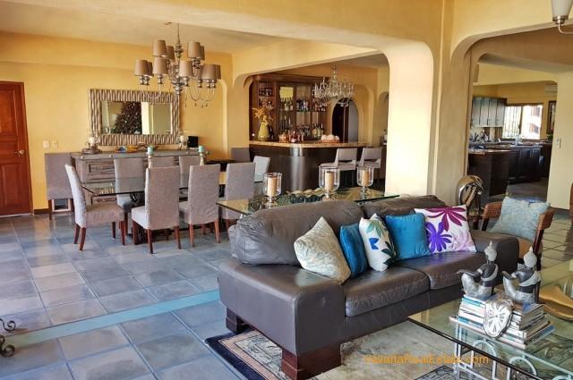2207 living-room